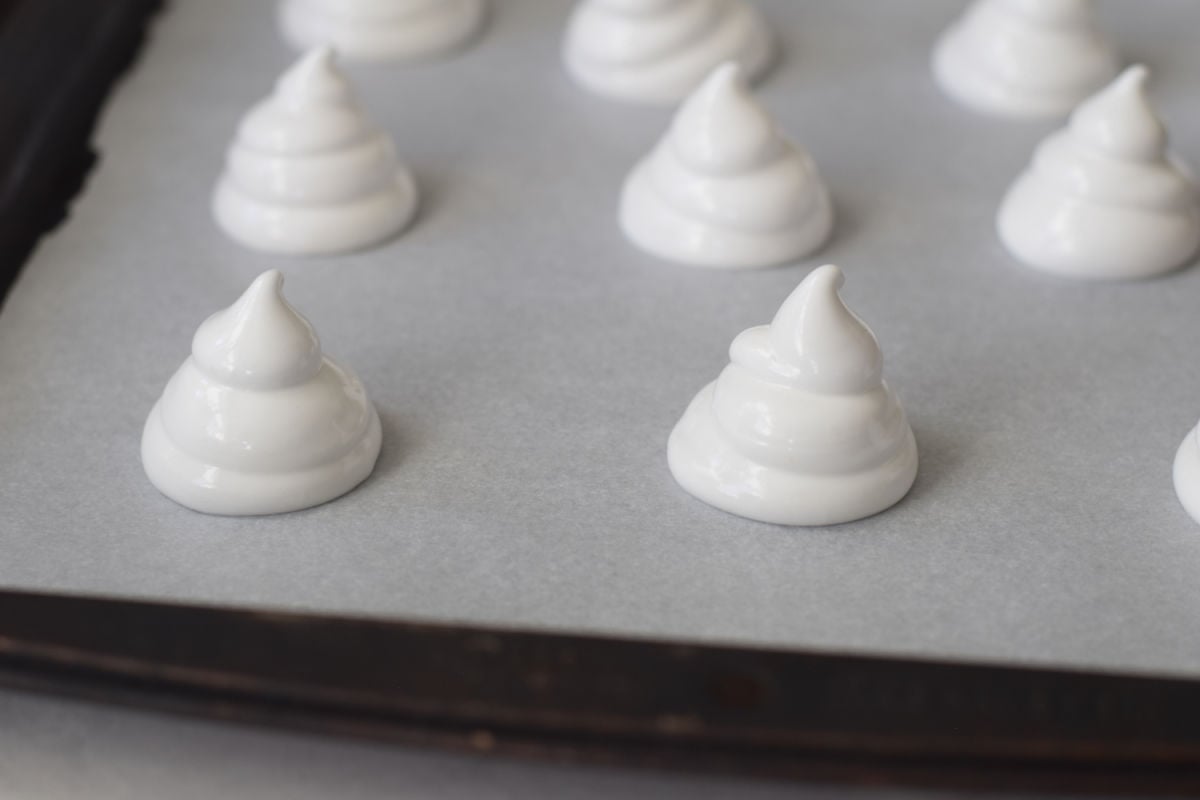 making meringue
